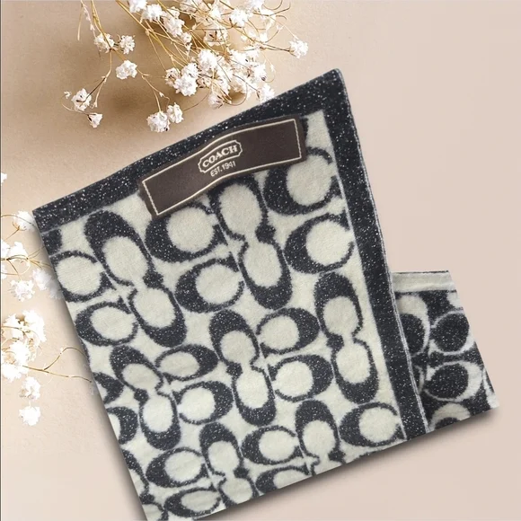 Coach Signature Monogram Wool Scarf-EUC - Picture 3 of 4